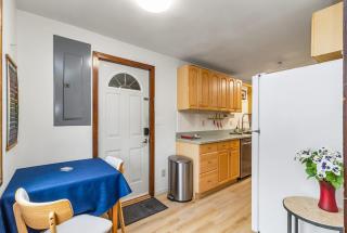 Apartment #2 with large kitchen across the street from the beach - Blaine - 1