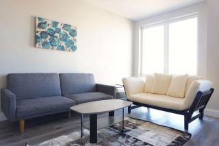 Unit 31 1BR with Den Office Space Long-term stays - 2