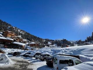 au pied des remontées mécaniques - La Plagne Tarentaise - 5