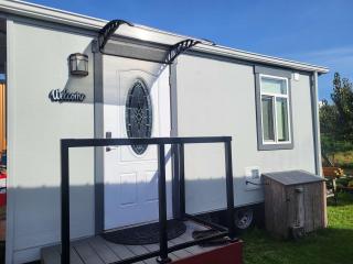 Caravan Across The Street From The Beach - Blaine - 6