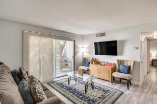3 Mi to Strip Cozy Condo with Pool Access and Patio! - Las Vegas - 8