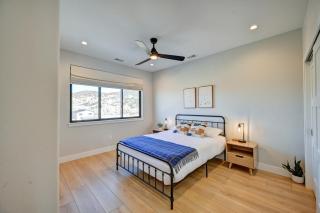 Salida Chalet - Modern Retreat with Mountain Views - 2