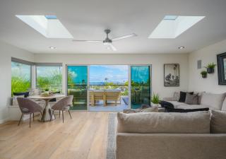 Luxury Resort Pool, Spa, Swim Up Bar and Bay Views - San Diego - 8