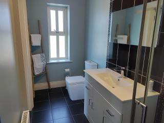 Hillside Hideaway - 2