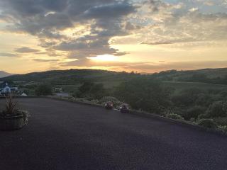 Hillside Hideaway - 1