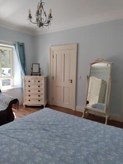 Hillside Hideaway - 9