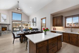 219 Elk Ranch Private Hot Tub - 3