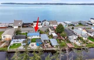 Birch Bay Cottage Retreat on river - Blaine - 8