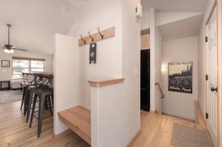 40 Reunion Ct with private hot tub - 4