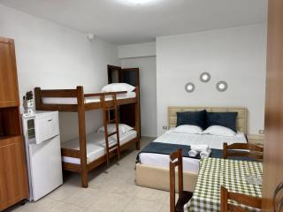 Amel's Apartments Comfortable Family Stay Near Orikum Beach - Orikum - 1