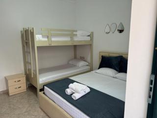 Amel's Apartments Comfortable Family Stay Near Orikum Beach - Orikum - 4