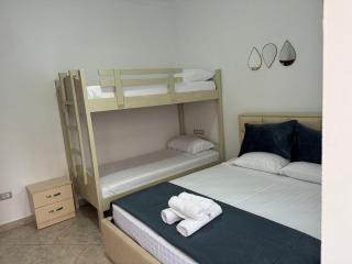 Amel's Apartments Comfortable Family Stay Near Orikum Beach - Orikum - 3