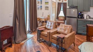 Secret Squirrel Sanctuary - Custer - 3
