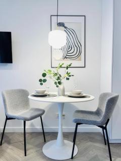 Kwintesencja Wygody City Center by Apartamenty na dni Wrocław - Breslavia - 6