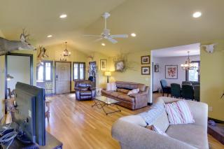 Hermosa Home with Black Hills View, Gas Grill and Deck - 6