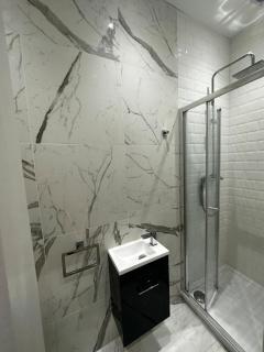 Stunning two bedrooms - Londra - 5