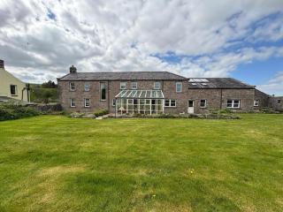 Estatesmen Lodge, Hillside Farm - 2