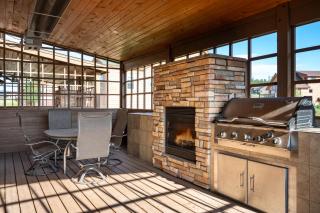 67 Fireweed with private hot tub - 5