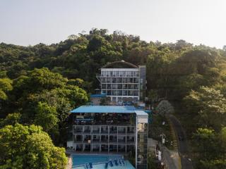 El Faro Containers Beach Hotel - Manuel Antonio - 9