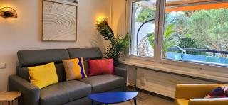 Tropical Art Apartment - 6