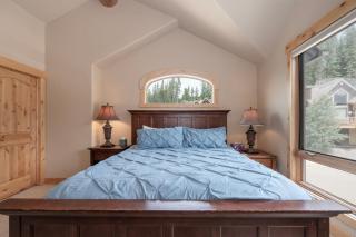 Lakota Lookout private hot tub - 1