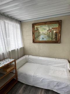 Beautiful Home in Burnaby (Metrotown Area) - Burnaby - 8