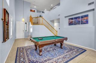 Stylish King with optional bunk or Work Desk w/TV - Las Vegas - 5