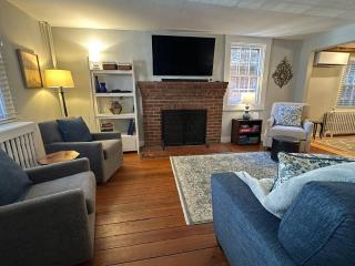 Timeless Charm, Modern Comfort - Annapolis - 5