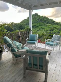 Moonrise Loft Two bedroom house each with en suite bathroom Five min drive to Falmouth Harbor - Matthews - 2