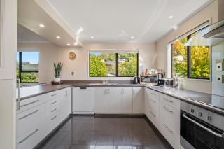 Acacia Views - Acacia Bay Holiday Home - Taupo - 1