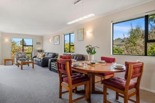 Acacia Views - Acacia Bay Holiday Home - Taupo - 4