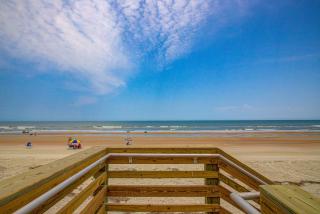 Beach House Inn - Beach Access Open - 7