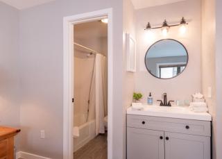 Cozy 2BR Retreat, Steps to Vail Bus - 1