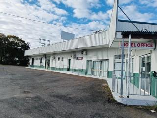 Blackbutt Motel - - 1