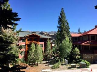Val D'Isere at the Village by 101 Great Escapes - Mammoth Lakes - 2