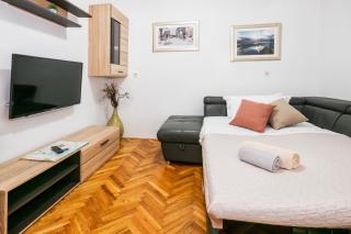 'Radunica' Apartment - Local Home, Near Riva & Green Market - Split - 8
