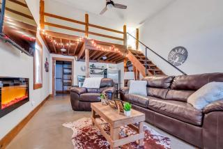 The Den at J-Barn - Secluded Retreat - Nashville - 0