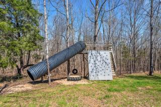 The Den at J-Barn - Secluded Retreat - 3