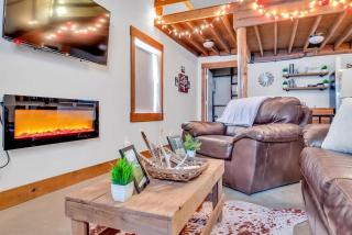 The Den at J-Barn - Secluded Retreat - Nashville - 6