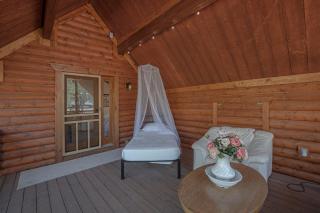 Faraway Lodge - Pine - 2