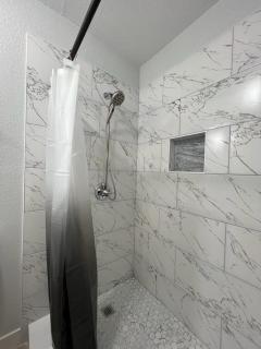 A small, spacious casita full of light - 8