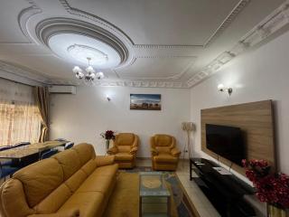 Résidence Shalom Bonamoussadi - Appartements Deluxe avec Wifi, Clim, Parking, Gardien 24h - Douala - 0