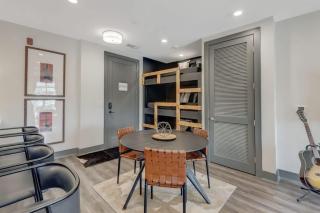 6 Min to Broadway - Gym Rooftop Sleeps 8 - Nashville - 1