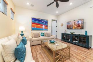 Fiesta Siesta Cottage With Hot Tub Near Disney With Margaritaville Resort Island H2O Access - 8068Dr - Orlando - 3