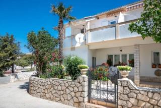 Apartments with parking spaces Povljana, Pag - 233 - Povljana - 0