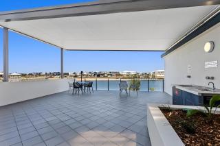 Salt at Oceanside - Kawana Waters - 8