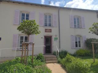 Superbe gîte dans ancien presbytère avec tout confort, proche sites historiques et thermes - FR-1-589-1 - Attignéville - 0