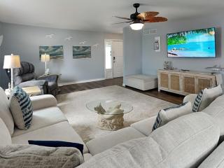 Dolphin Paradise - 6