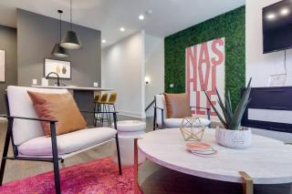 Dazzling Nashville Home - Minutes to - Broadway 4BR 4BA - Nashville - 3