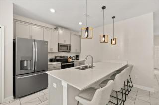 5 Bedrooms - 4 Bathrooms - Storey Lake 4814 Rc - Orlando - 4
